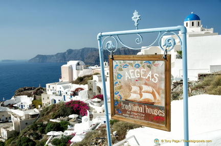 Aegeas Traditional Houses in Oia